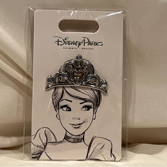 Disney Parks X Princess Cinderella Crown Tiara Collectible Trading Pin NWT 👑 - Picture 1 of 4